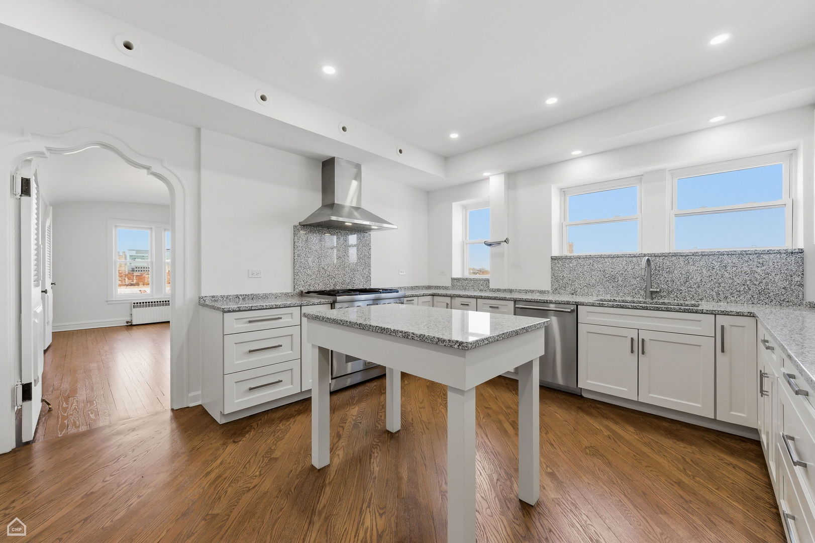 5715 South Kenwood Avenue Chicago IL 60637