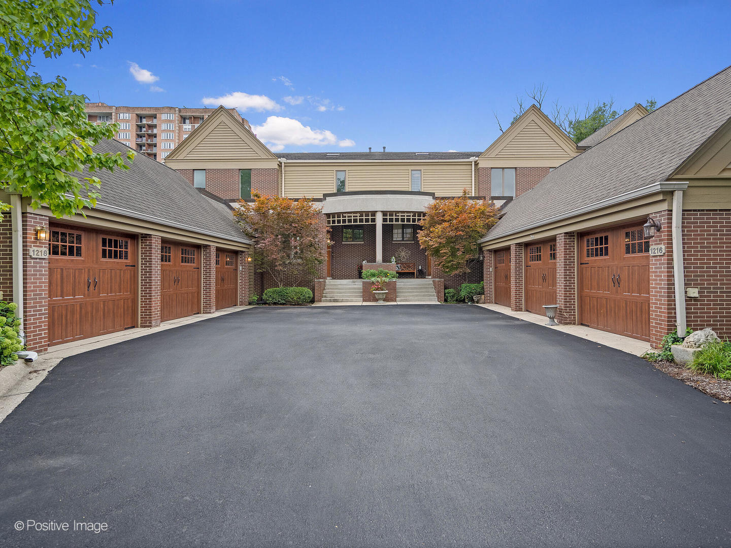1218 Hawthorne Court Hinsdale IL 60521