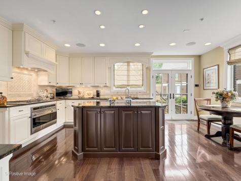 1218 Hawthorne Court Hinsdale IL 60521