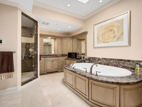 1218 Hawthorne Court Hinsdale IL 60521