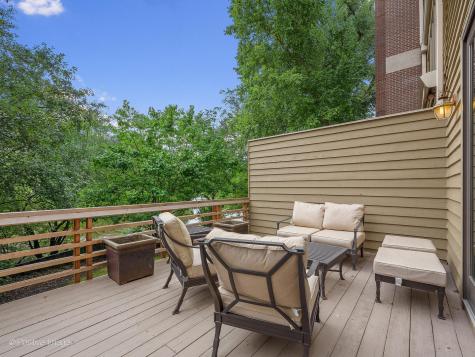 1218 Hawthorne Court Hinsdale IL 60521