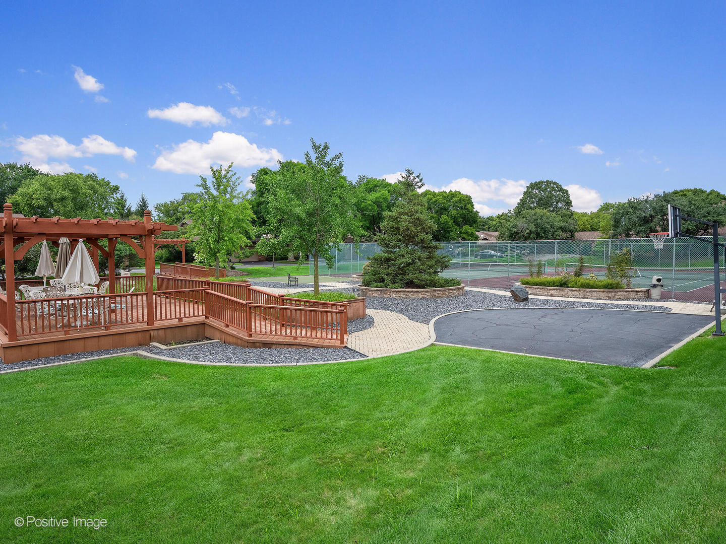 1218 Hawthorne Court Hinsdale IL 60521