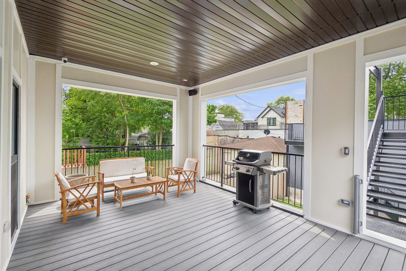 1842 North Whipple Street Chicago IL 60647