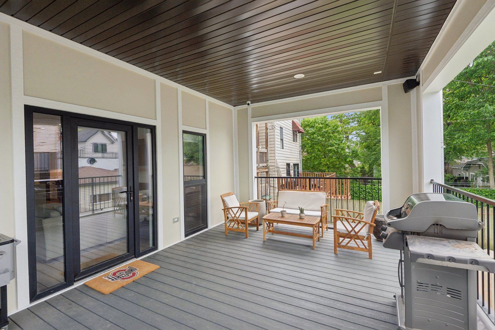 1842 North Whipple Street Chicago IL 60647