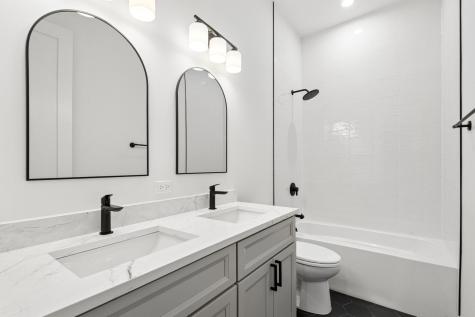 1842 North Whipple Street Chicago IL 60647