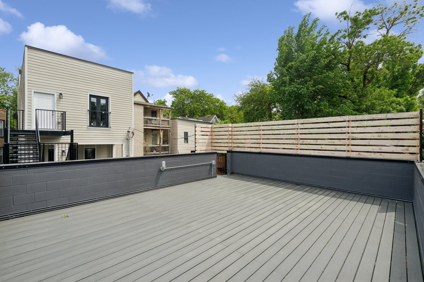 1842 North Whipple Street Chicago IL 60647
