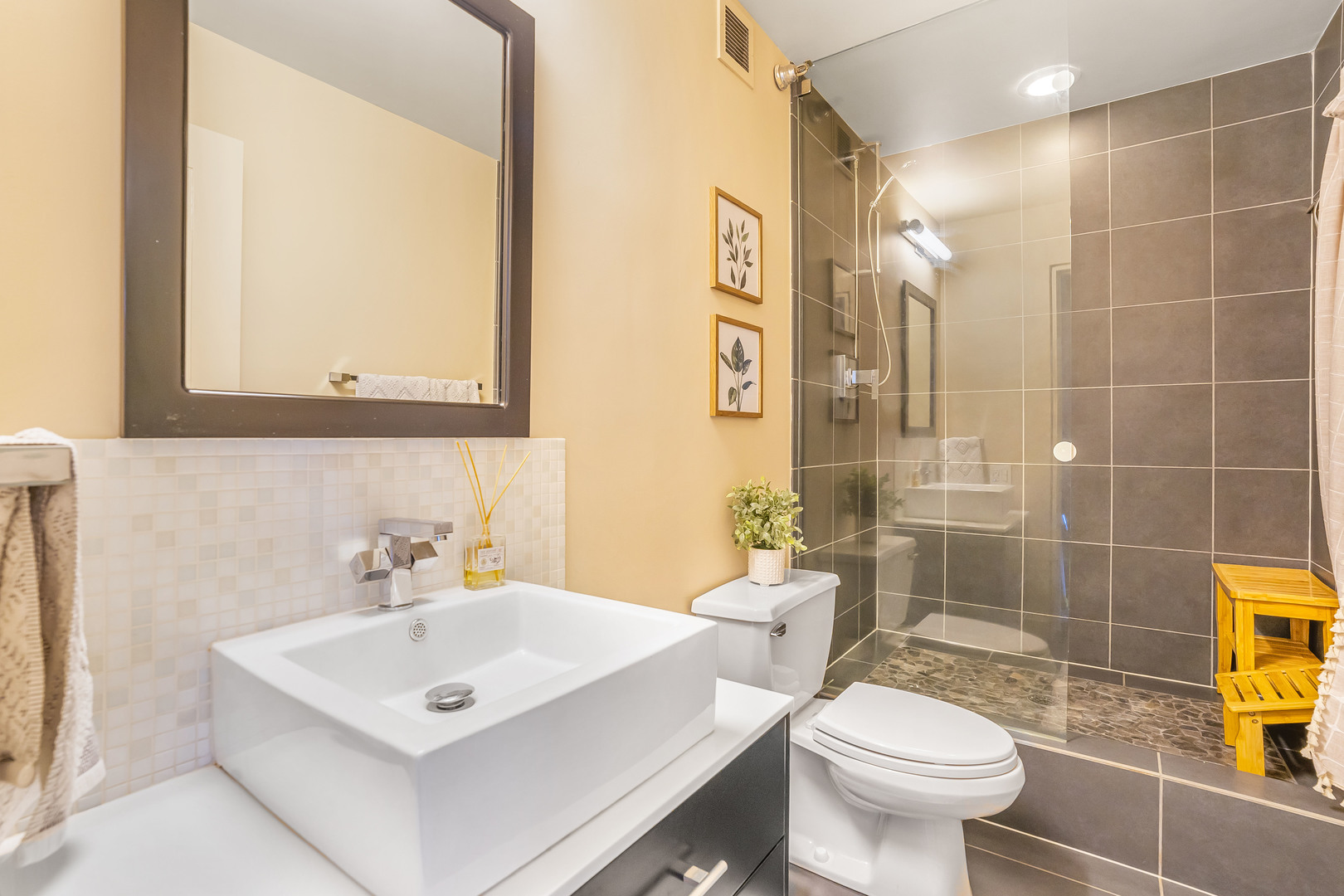 1872 North Clybourn Avenue Chicago IL 60614