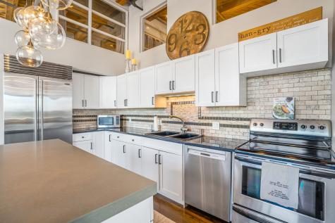 1872 North Clybourn Avenue Chicago IL 60614