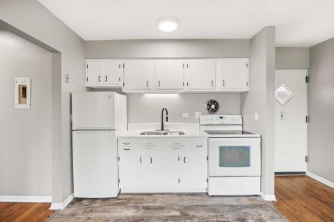 16 North Garfield Street Lombard IL 60148