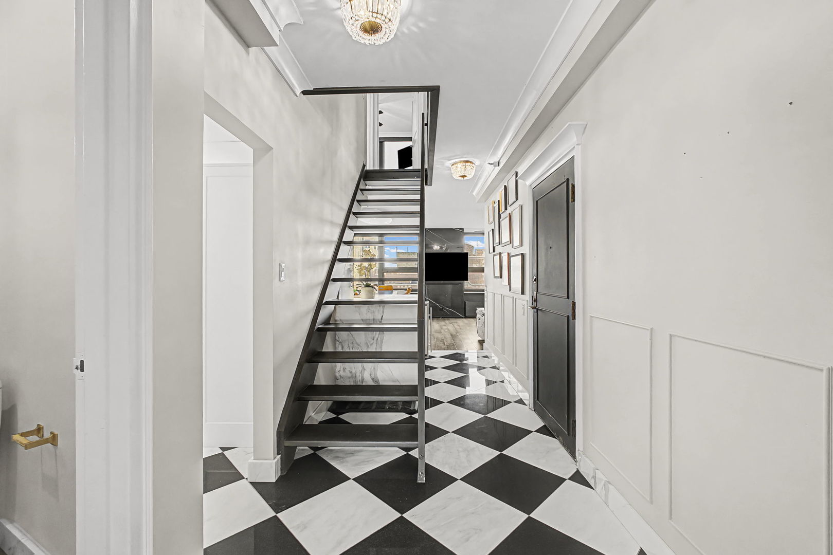 221 East Walton Place Chicago IL 60611