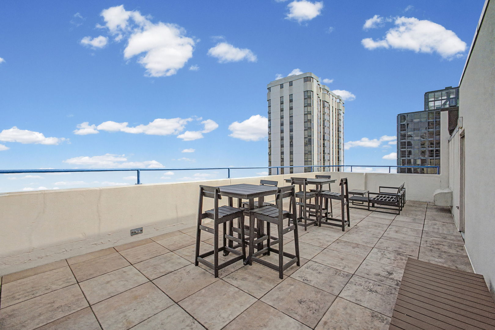 221 East Walton Place Chicago IL 60611