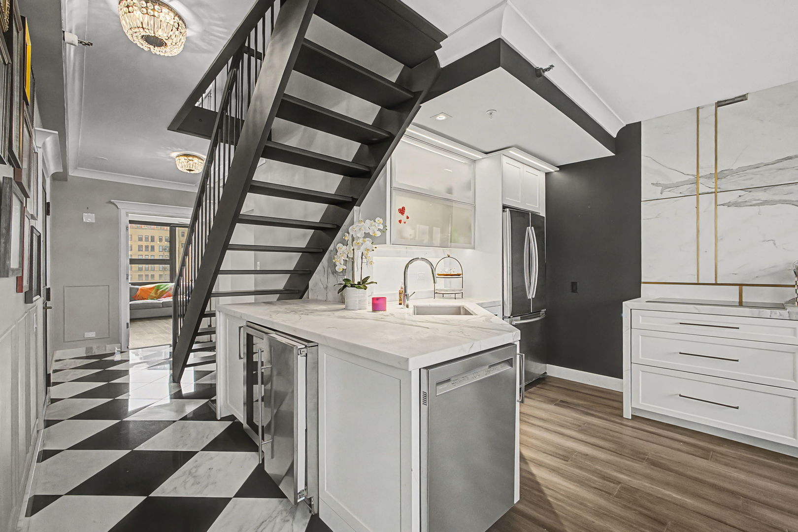 221 East Walton Place Chicago IL 60611