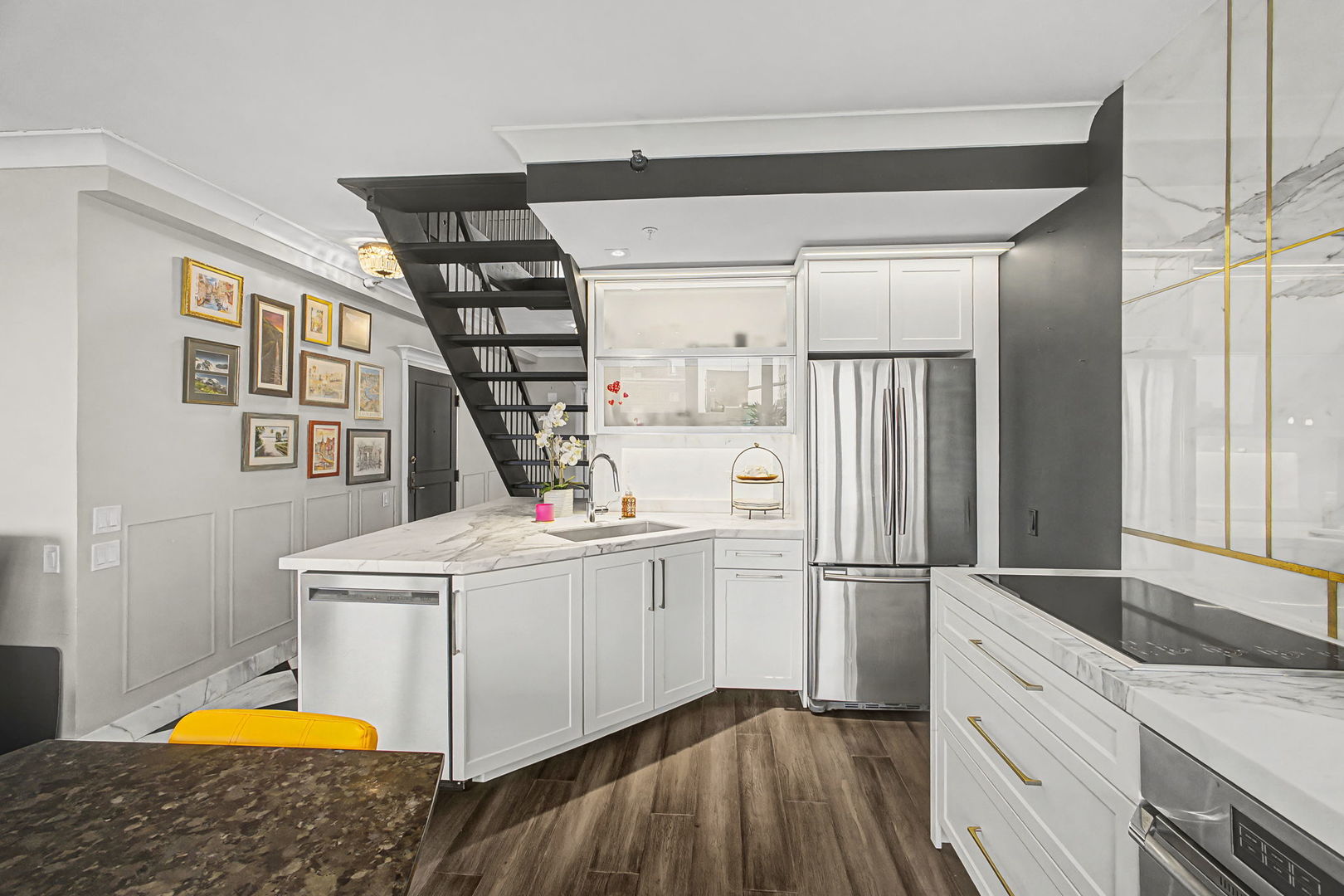 221 East Walton Place Chicago IL 60611