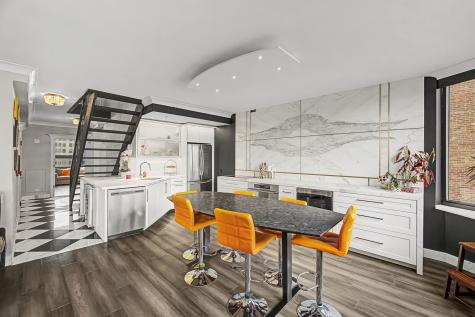 221 East Walton Place Chicago IL 60611