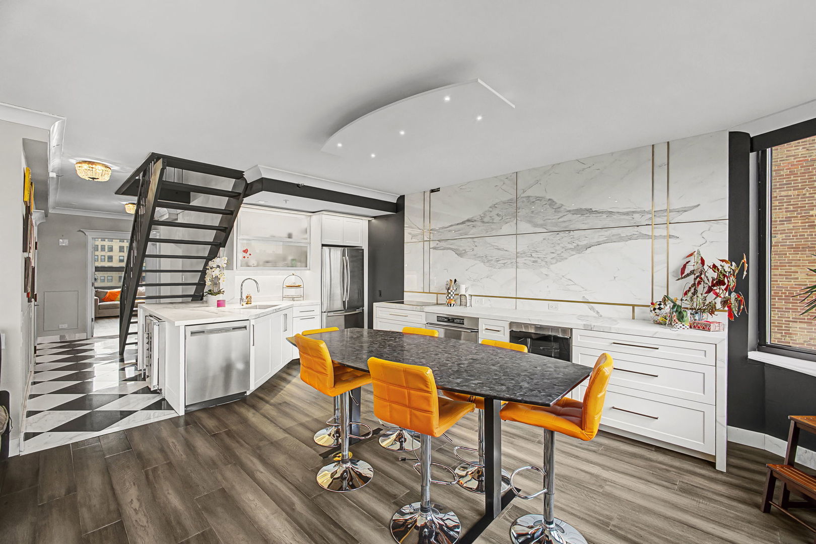 221 East Walton Place Chicago IL 60611