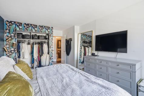 1455 North Sandburg Terrace Chicago IL 60610