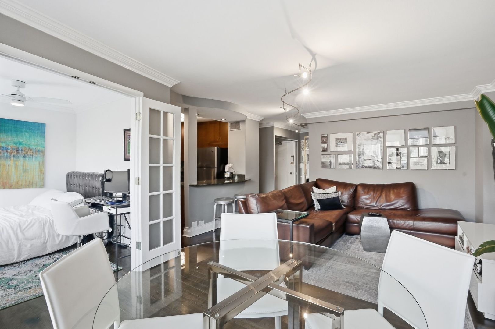 1455 North Sandburg Terrace Chicago IL 60610