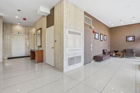 1455 North Sandburg Terrace Chicago IL 60610