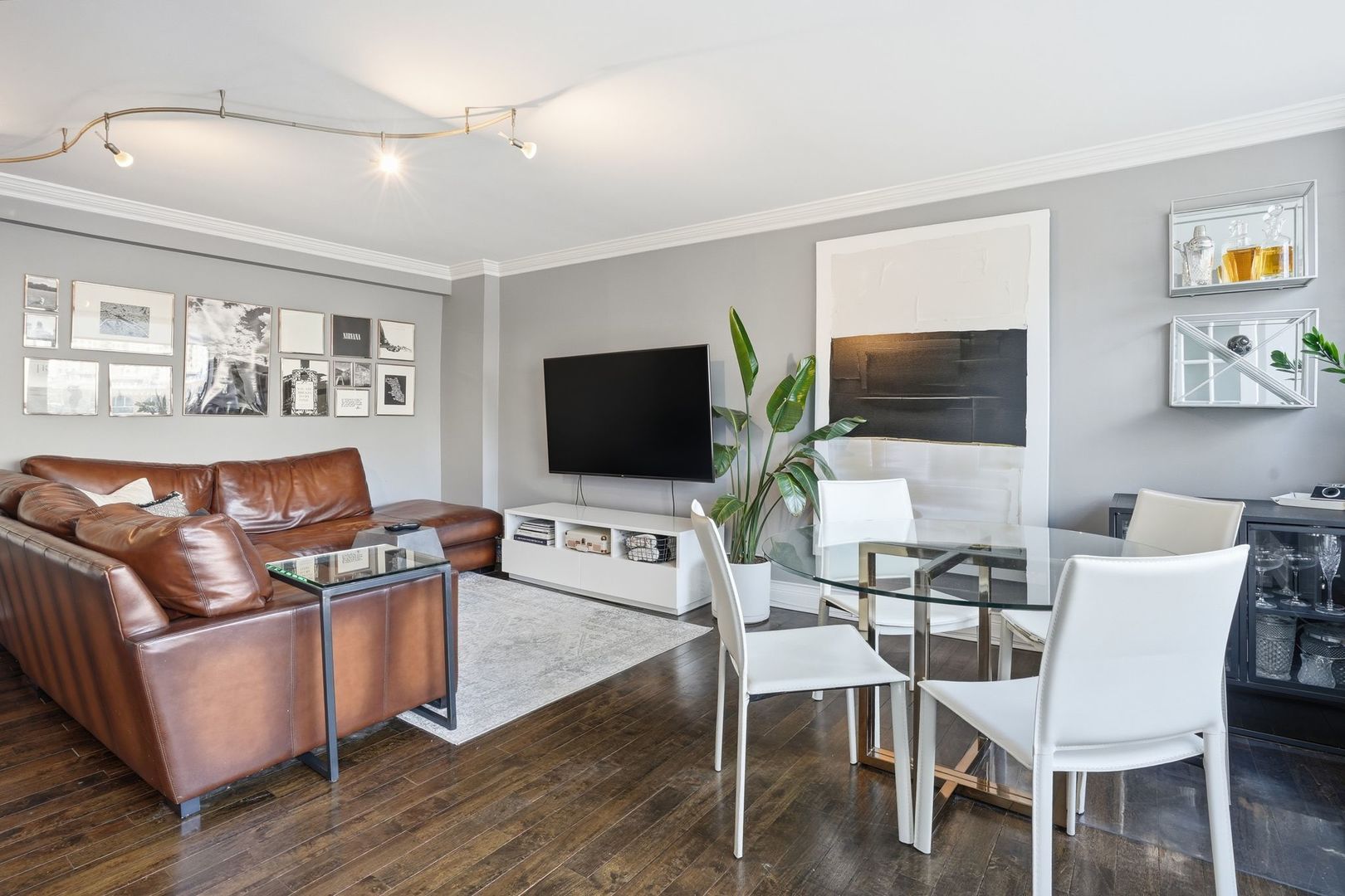 1455 North Sandburg Terrace Chicago IL 60610