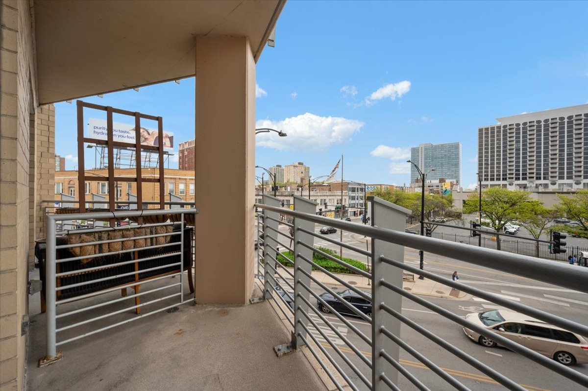 4350 North Broadway Street Chicago IL 60613