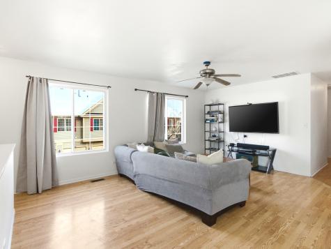 350 Windsor Court South Elgin IL 60177