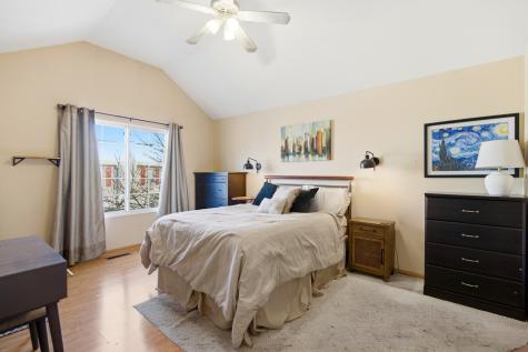 350 Windsor Court South Elgin IL 60177