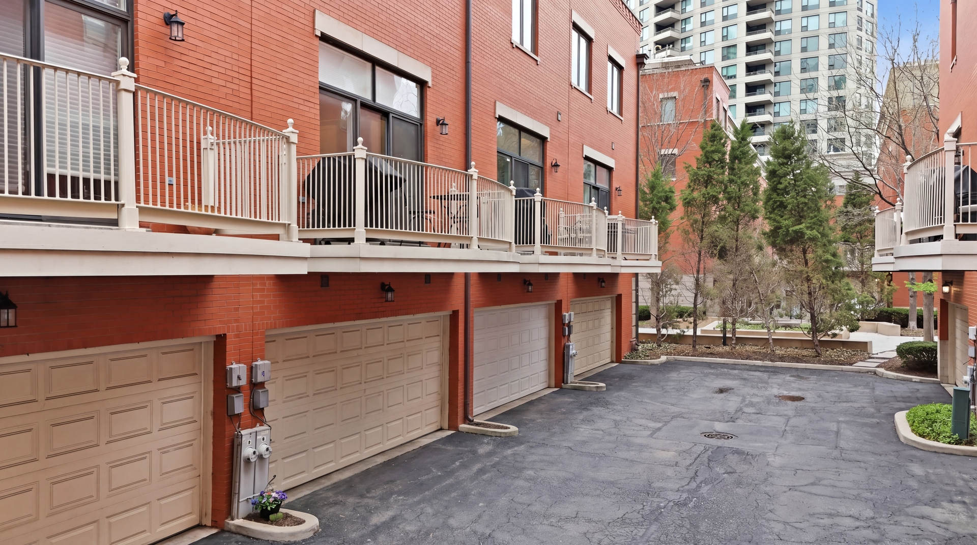 449 North Clinton Street Chicago IL 60654