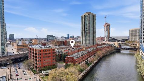 449 North Clinton Street Chicago IL 60654