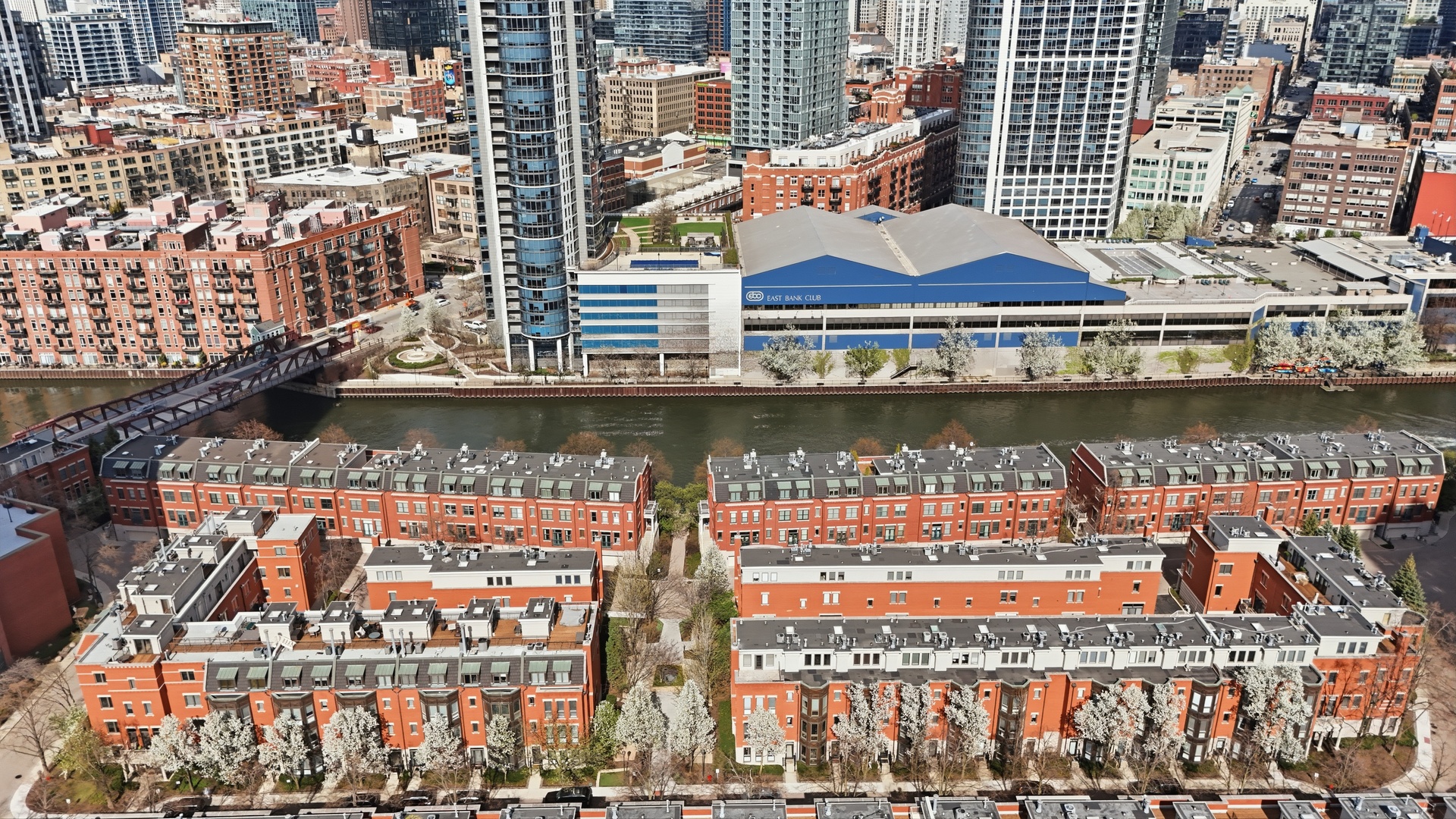 449 North Clinton Street Chicago IL 60654
