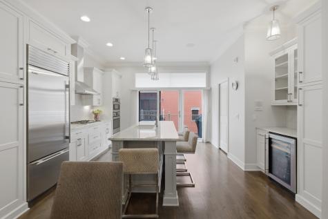 449 North Clinton Street Chicago IL 60654