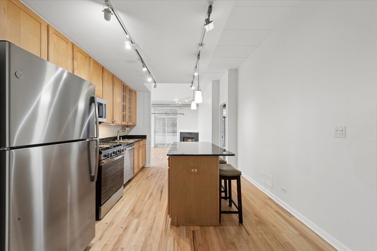 2356 North Elston Avenue Chicago IL 60614