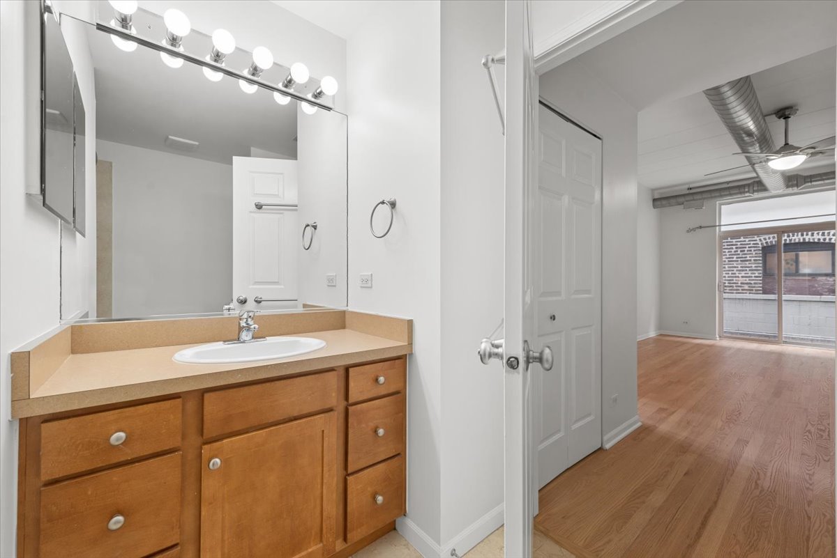 2356 North Elston Avenue Chicago IL 60614