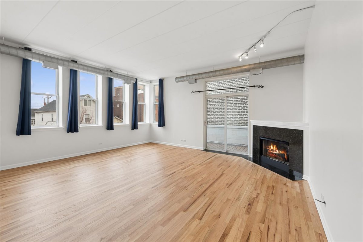 2356 North Elston Avenue Chicago IL 60614