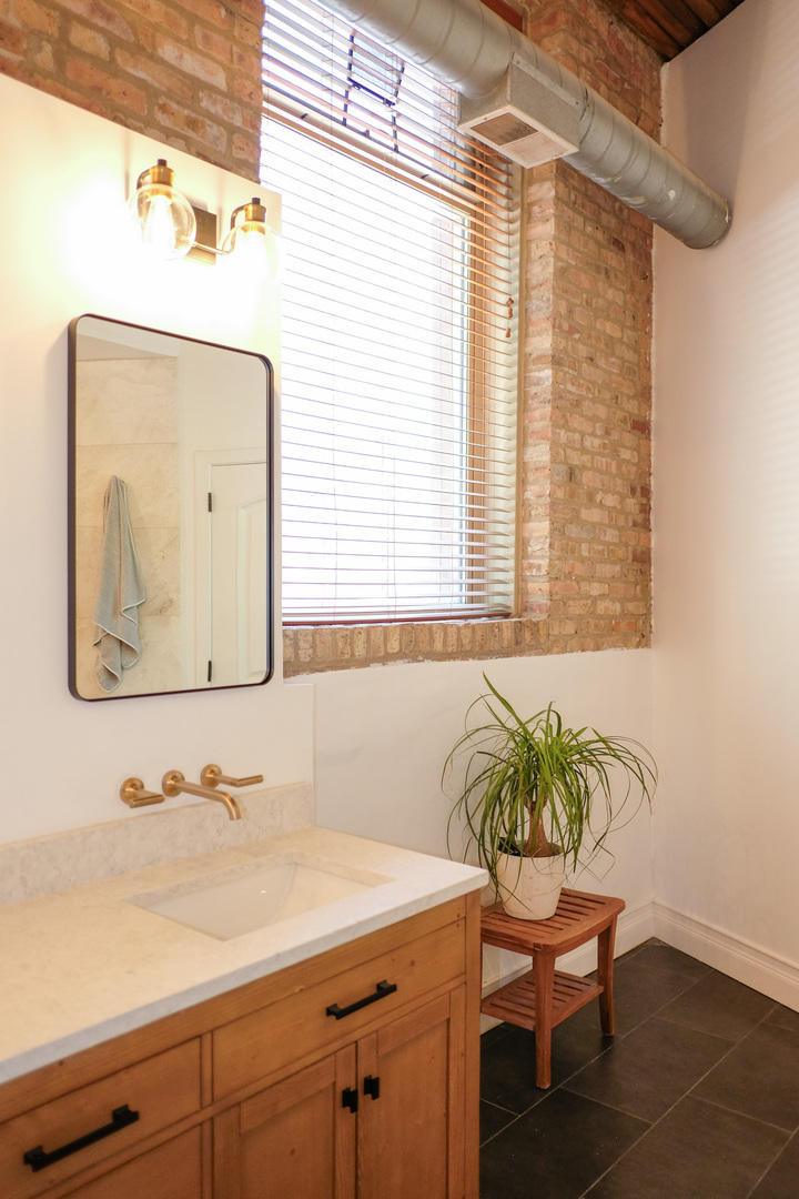 550 North Kingsbury Street Chicago IL 60654