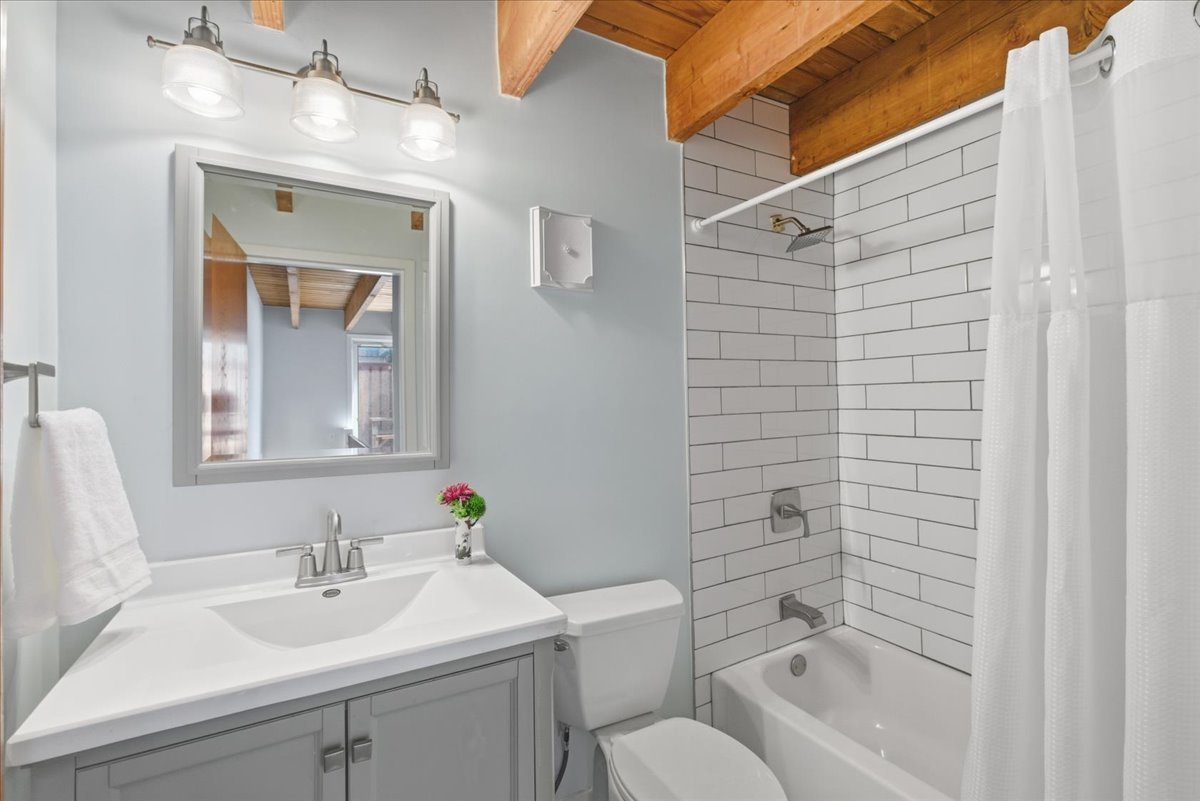 2226 North Racine Avenue Chicago IL 60614