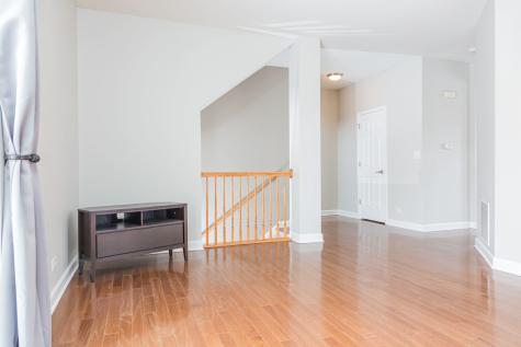 3138 Taunton Street Elgin IL 60124