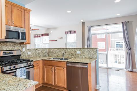3138 Taunton Street Elgin IL 60124