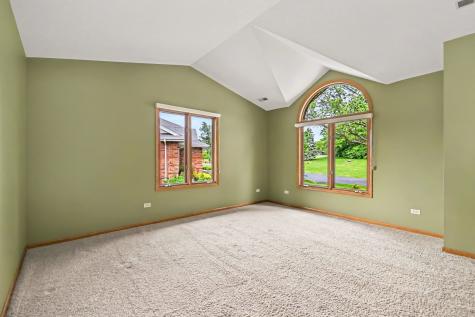 27114 South Quiet Oak Lane Crete IL 60417