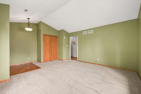 27114 South Quiet Oak Lane Crete IL 60417
