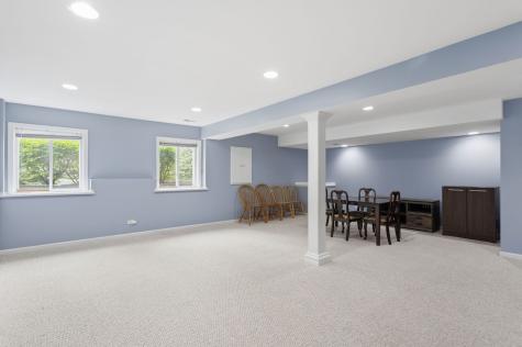 2250 Stoughton Drive Aurora IL 60502