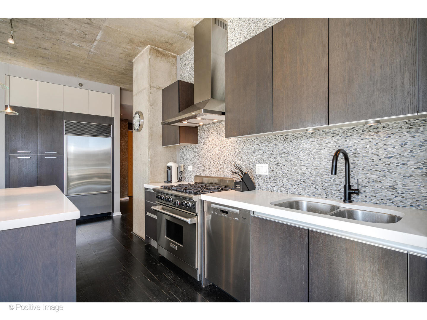 600 North Fairbanks Court Chicago IL 60611
