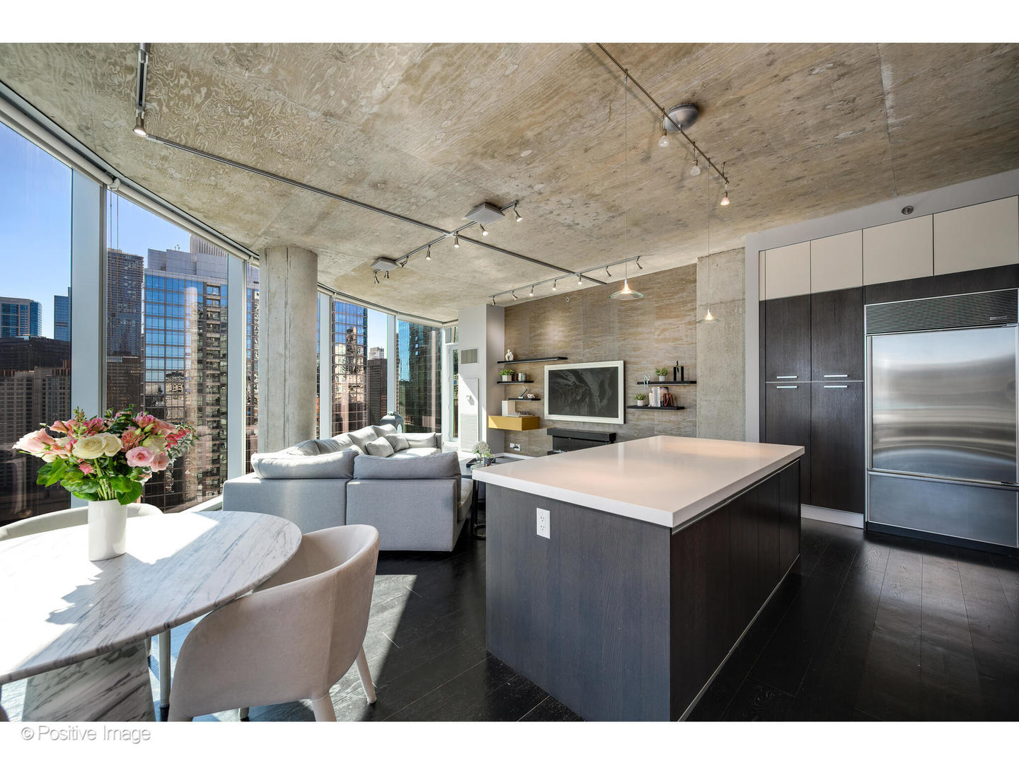 600 North Fairbanks Court Chicago IL 60611