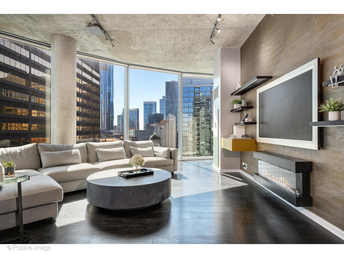 600 North Fairbanks Court Chicago IL 60611
