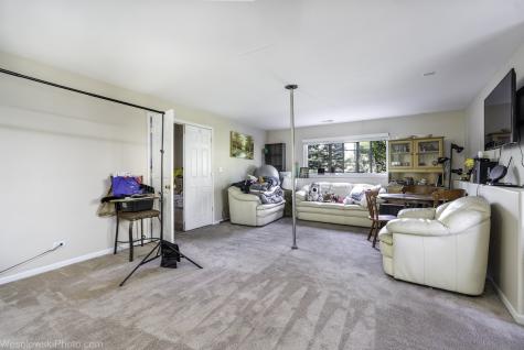 644 South Rosehall Lane Round Lake IL 60073