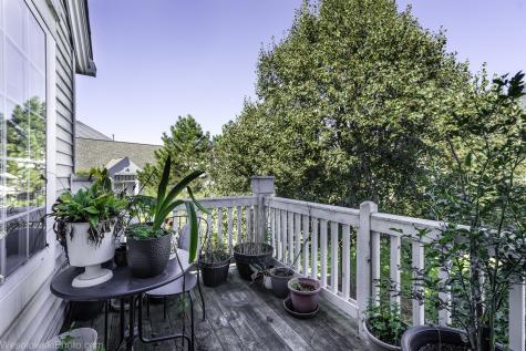 644 South Rosehall Lane Round Lake IL 60073