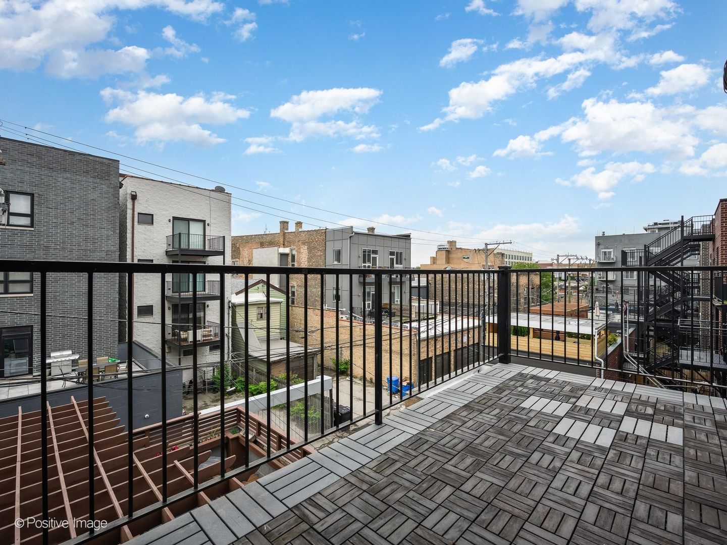 1525 West Fry Street Chicago IL 60642
