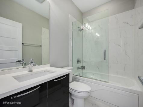 1525 West Fry Street Chicago IL 60642