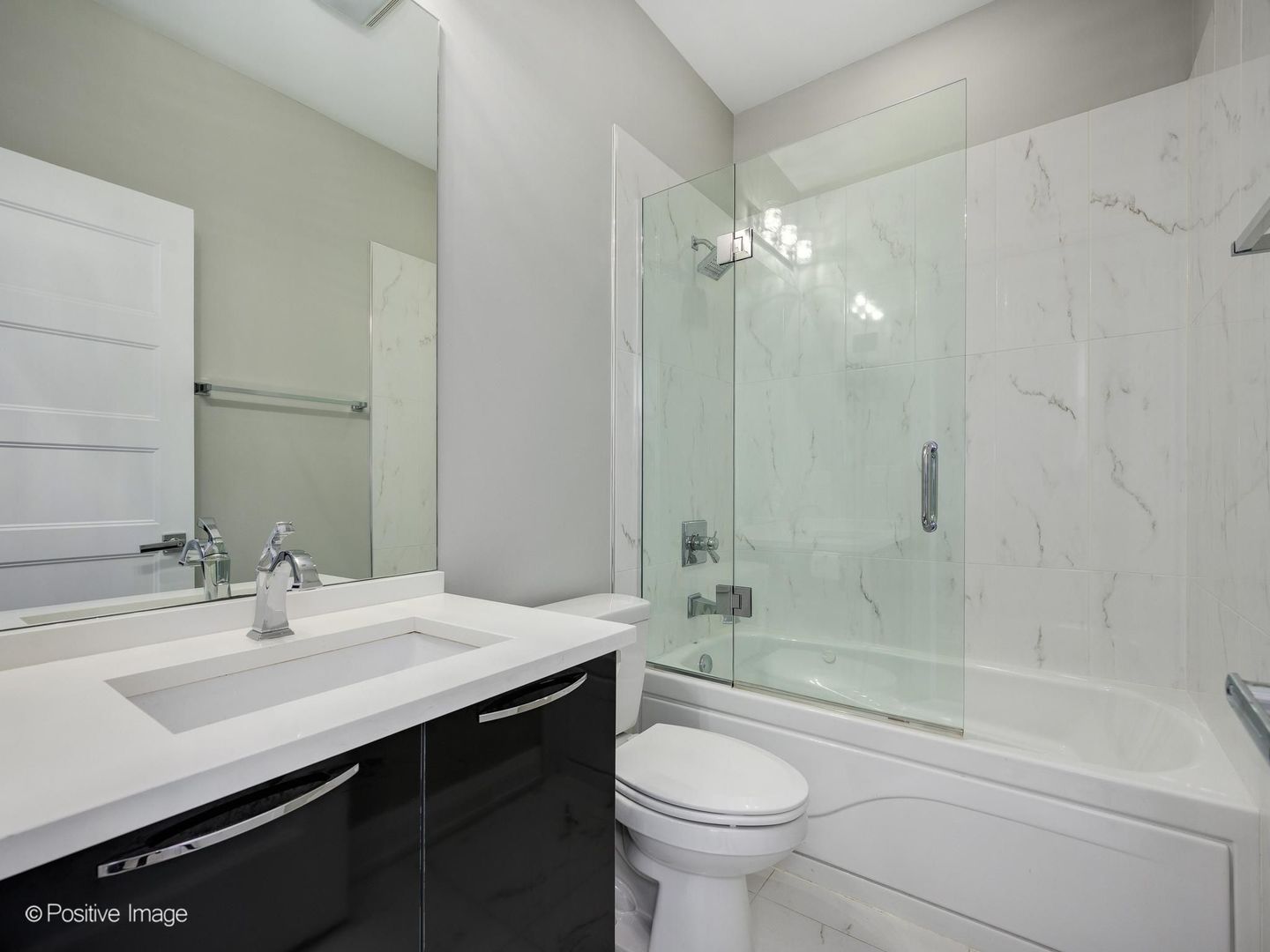 1525 West Fry Street Chicago IL 60642
