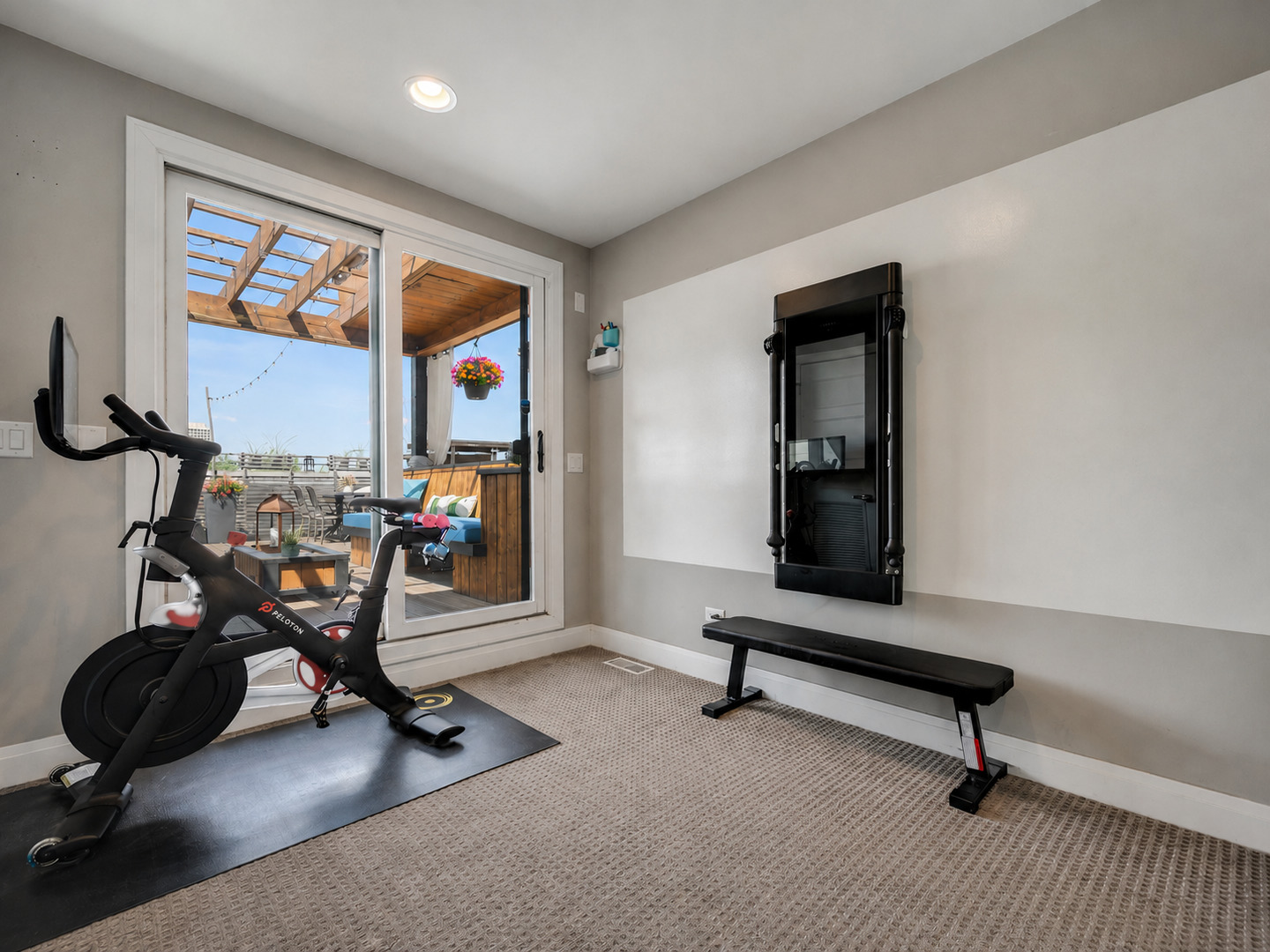 1525 West Fry Street Chicago IL 60642