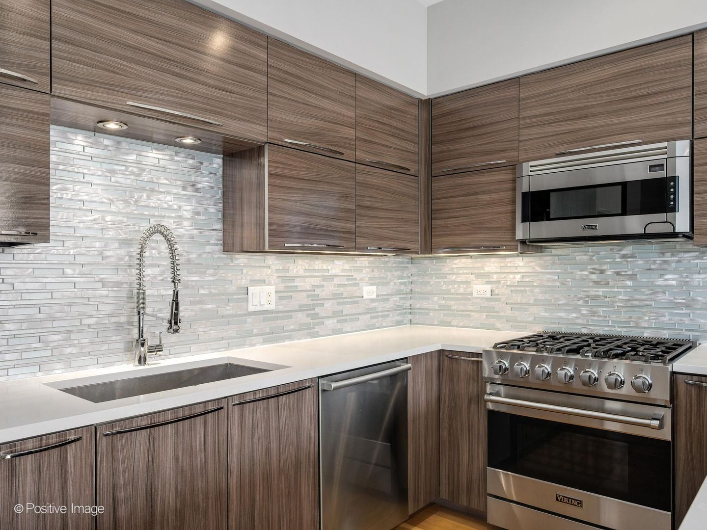 1525 West Fry Street Chicago IL 60642
